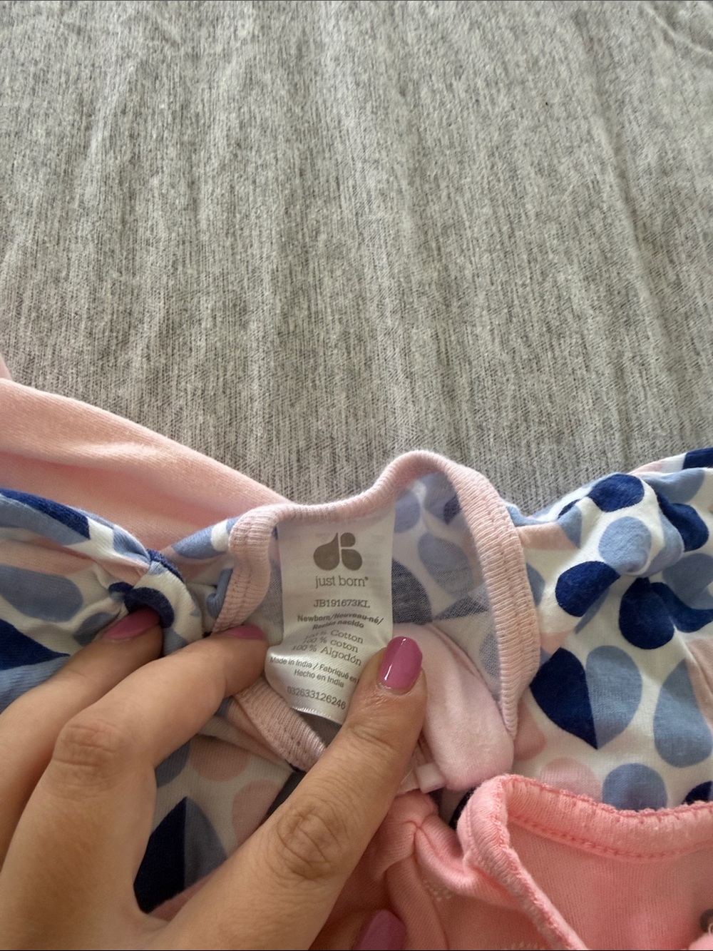 BUNDLE OF 5 - NEWBORN GIRL FOOTED PAJAMAS - Picture 6 of 8